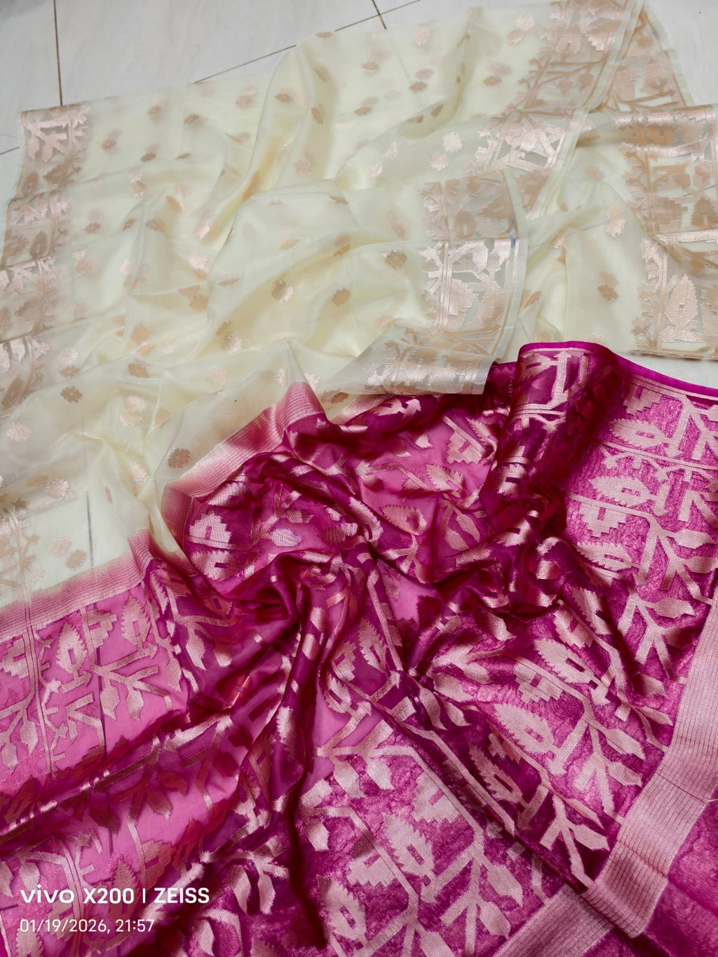 AARIN Baari - Bonolota Cotton Silk Saree